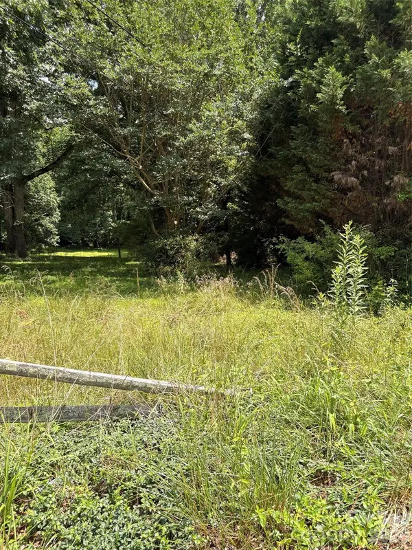 2 acres 33rd Street DR SE, Hickory, NC 28602