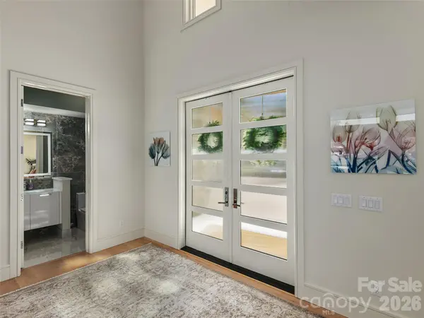 123 Wembley RD, Asheville, NC 28804