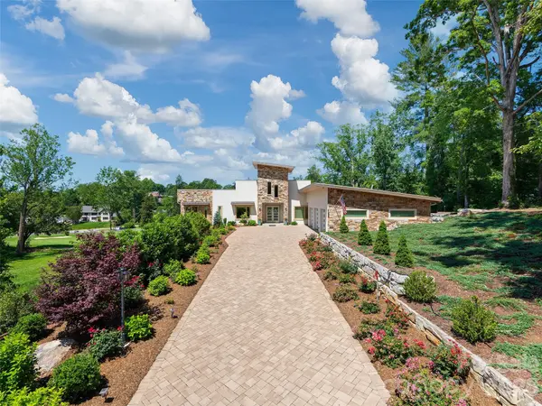 123 Wembley RD, Asheville, NC 28804