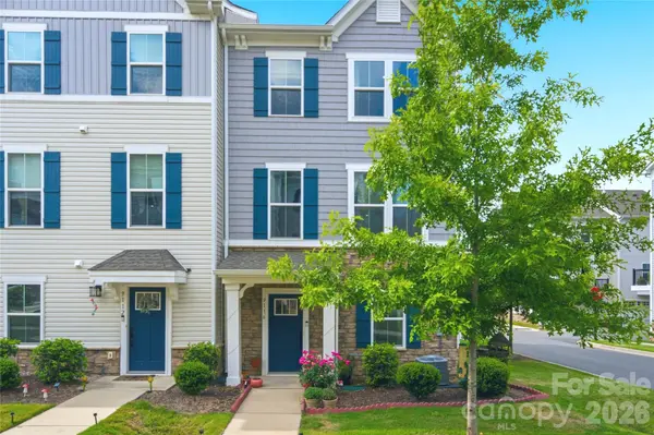 9116 Mallard Mills DR, Charlotte, NC 28262