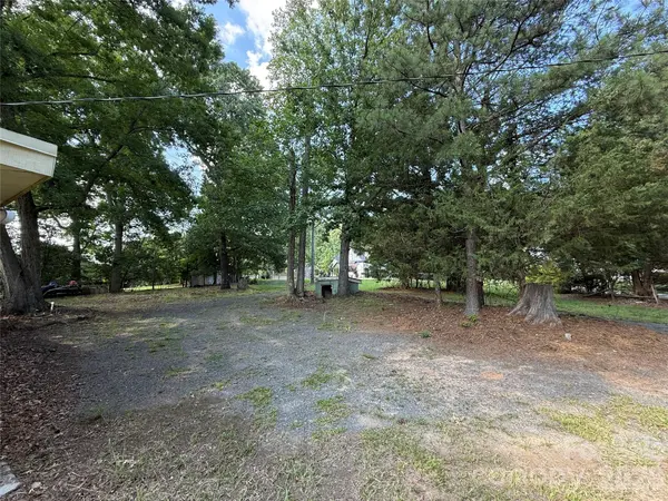 16411 Crosshaven DR, Charlotte, NC 28278