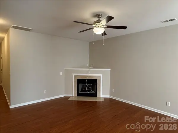 2152 Whispering WAY, Charlotte, NC 28212