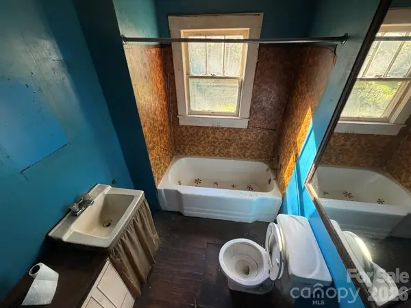 3370 Rocky RD, Lenoir, NC 28645