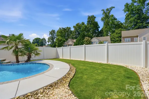 125 Louden DR, Mooresville, NC 28115