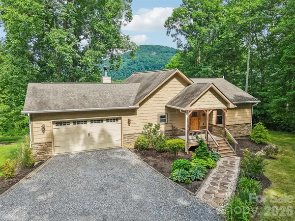 77 Willow Stone WAY, Hendersonville, NC 28792