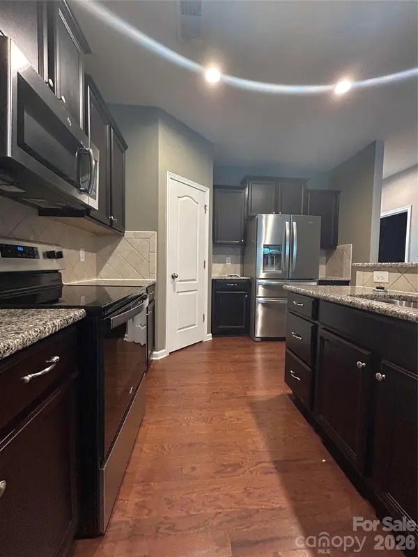8988 Lanark LN, Fort Mill, SC 29707