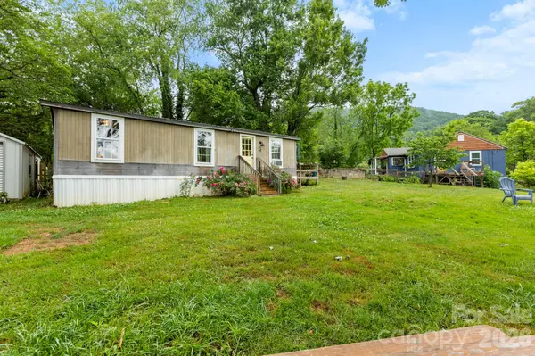 4 Mountain View RD, Asheville, NC 28805