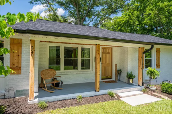 220 Lackey ST, Kings Mountain, NC 28086