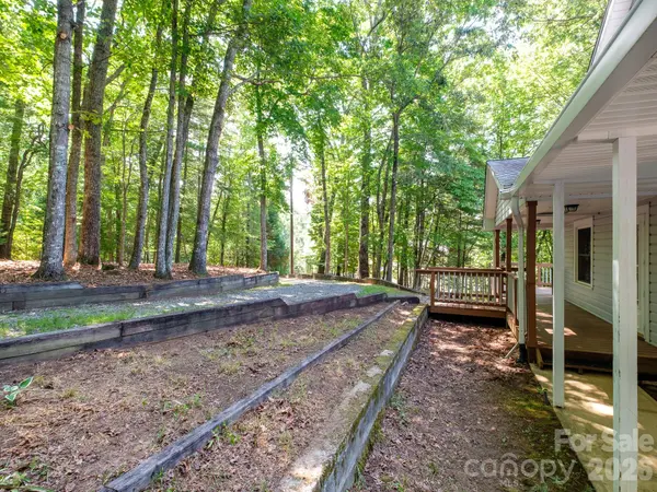 766 Skyland DR #11 & 18, Pisgah Forest, NC 28768