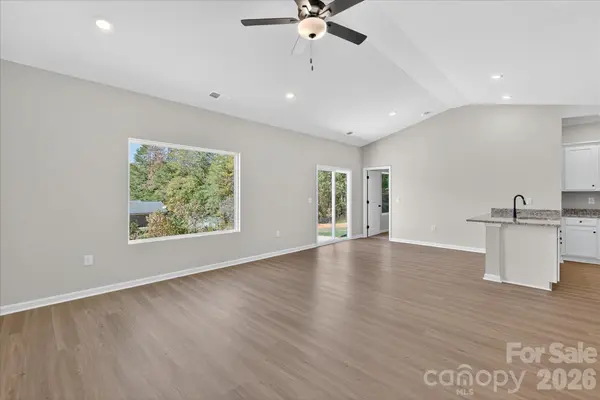 3616 Saddlebred DR, Gastonia, NC 28052
