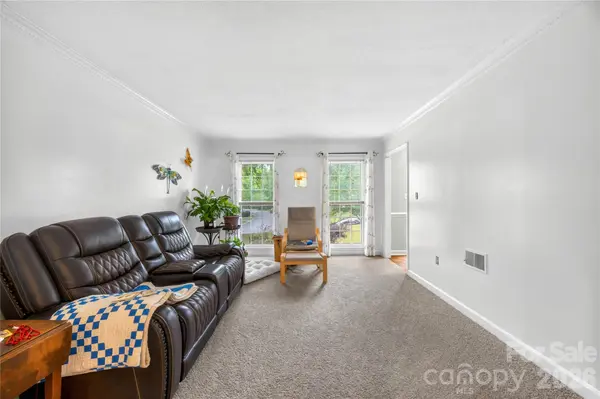 8349 Norcroft DR, Charlotte, NC 28269
