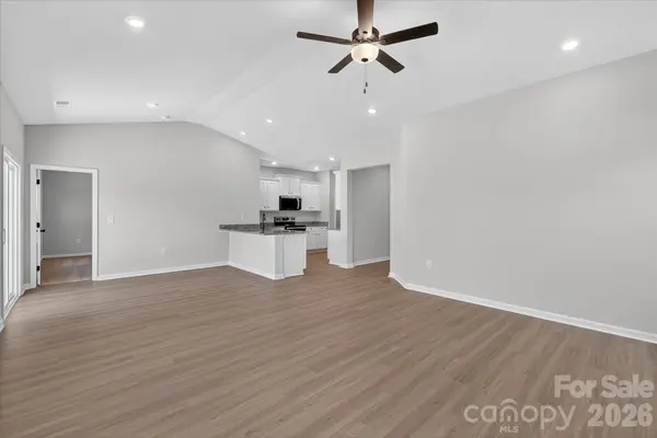 3625 Saddlebred DR, Gastonia, NC 28052