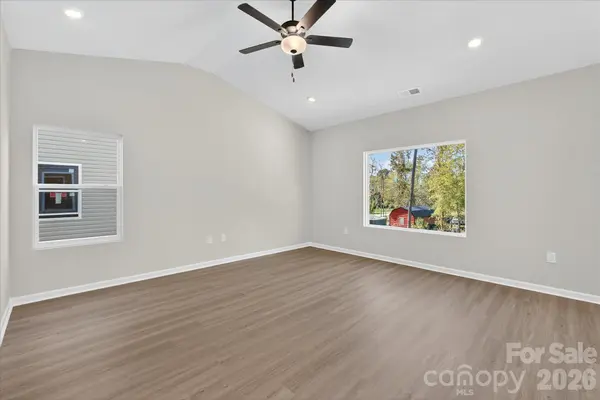 3625 Saddlebred DR, Gastonia, NC 28052