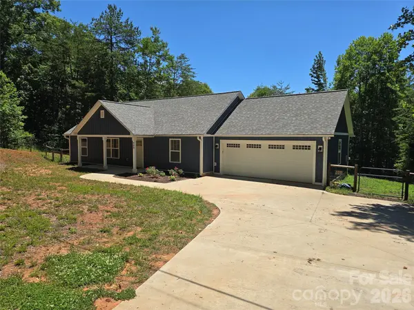 980 Smith Waldrop RD, Mill Spring, NC 28756