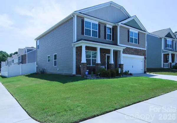2005 Mariah Glen CT, Charlotte, NC 28213