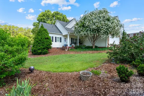 1621 Herbie CIR, Newton, NC 28658