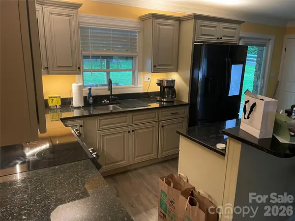 514 Crestview DR, Albemarle, NC 28001