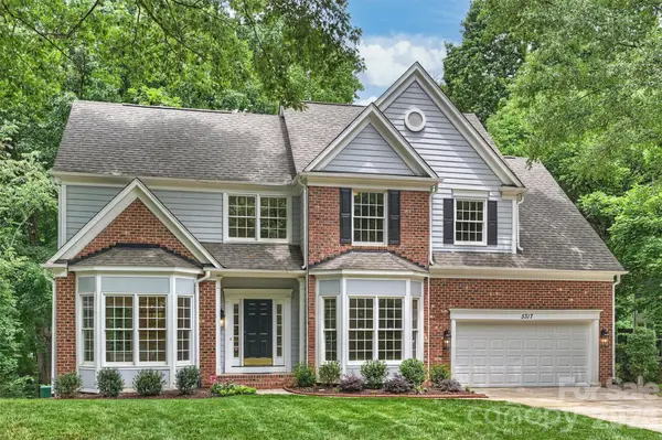 5317 Fairvista DR, Charlotte, NC 28269