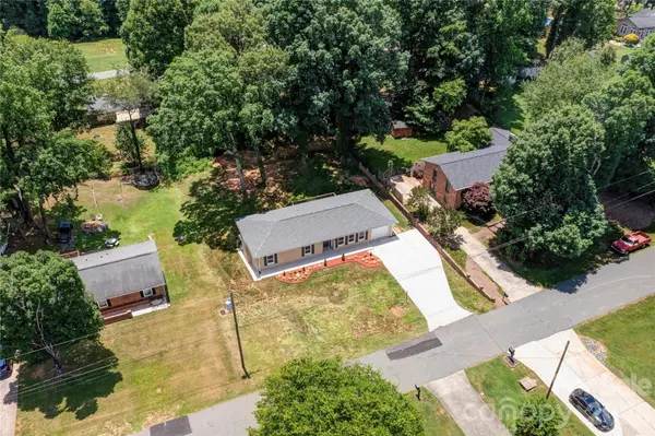2173 Ridgewood DR, Gastonia, NC 28054