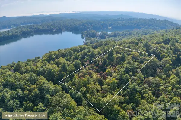 RR 17 Lakeside DR, Lake Toxaway, NC 28747