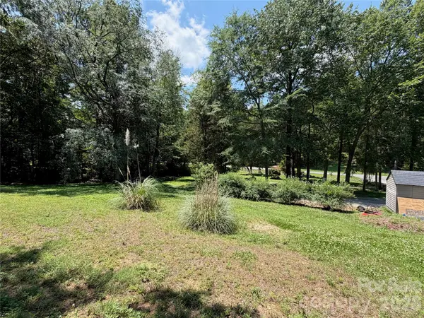 7322 Alamance DR, Charlotte, NC 28227