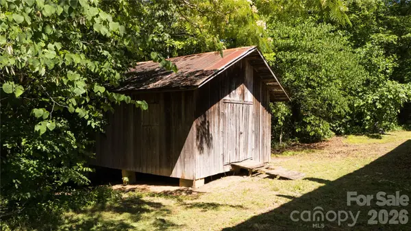 540 Crutchfield RD, Union Mills, NC 28167