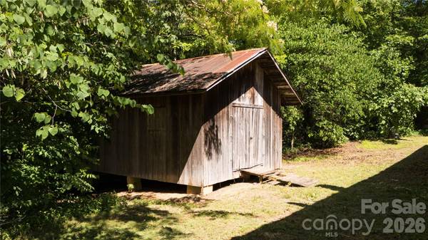 540 Crutchfield RD, Union Mills, NC 28167