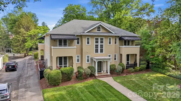 916 Bromley RD, Charlotte, NC 28207