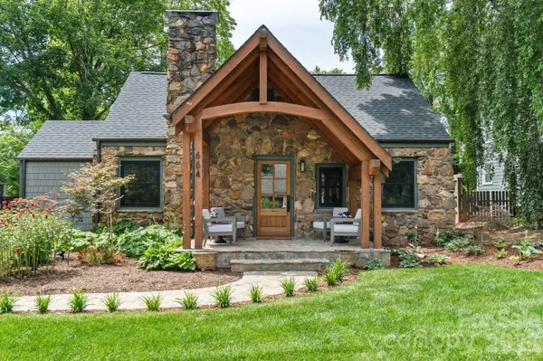 664 Lakeshore DR, Asheville, NC 28804