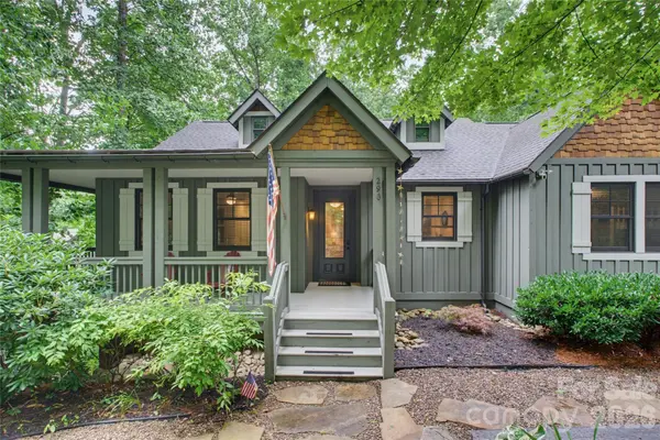 298 Hedgewood DR, Tuckasegee, NC 28783