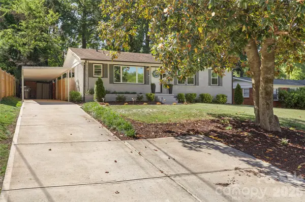 3629 Sargeant DR, Charlotte, NC 28217