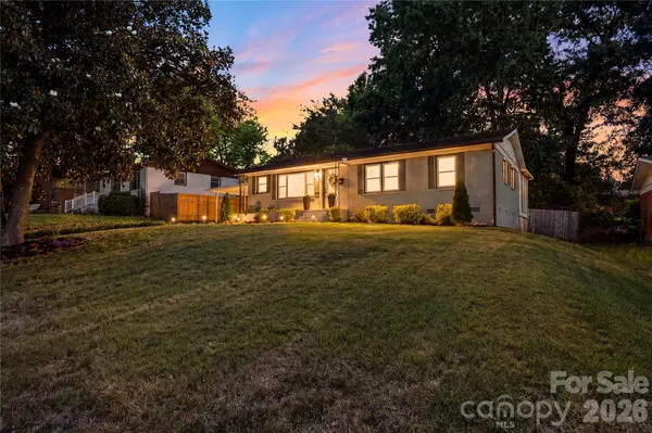3629 Sargeant DR, Charlotte, NC 28217