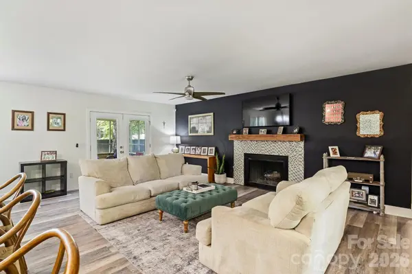 1621 Brook DR, Fort Mill, SC 29708