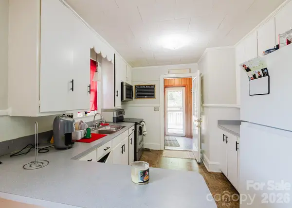 303 Myrtle AVE, Hamlet, NC 28345