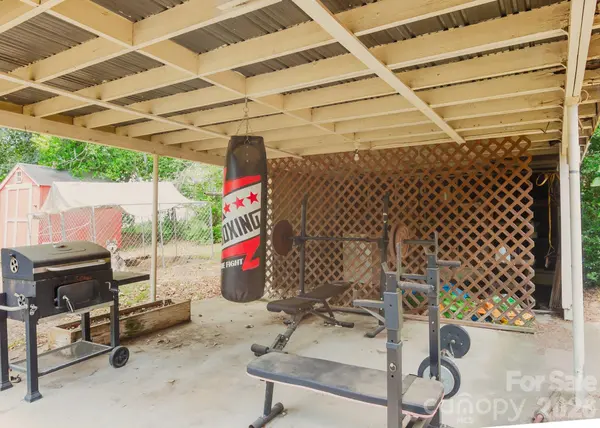 303 Myrtle AVE, Hamlet, NC 28345
