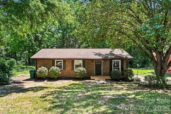 1126 Claremont RD, Charlotte, NC 28214