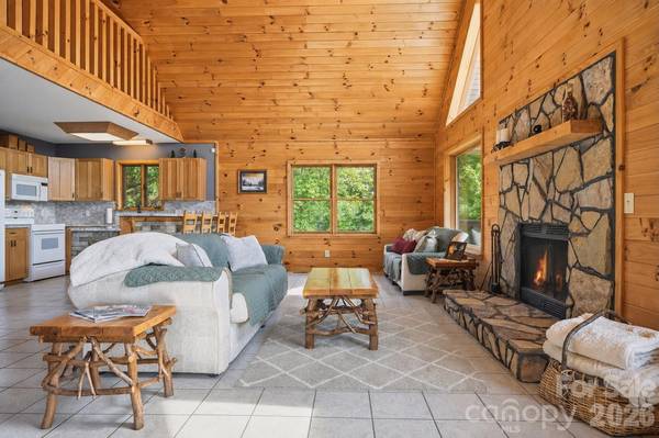 605 Valley View DR, Purlear, NC 28665