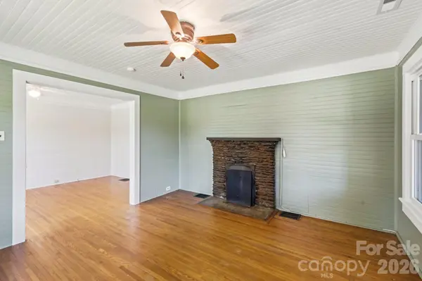 441 Main ST, Clyde, NC 28721