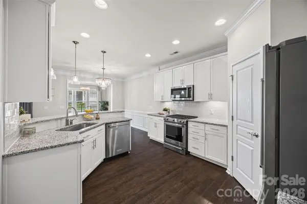 5125 Mount Clare LN, Charlotte, NC 28210