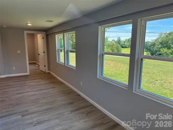 3812 Cliffside RD, Mooresboro, NC 28114