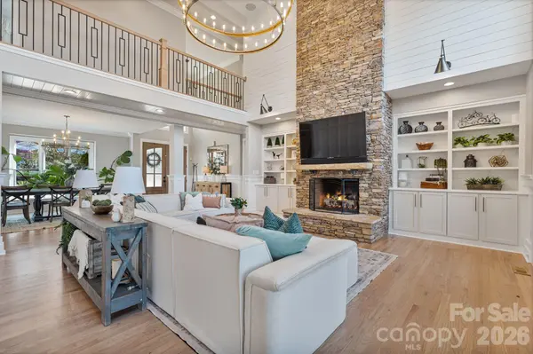 182 Malibu RD, Mooresville, NC 28117