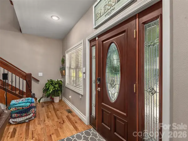 148 Campbell Creek RD, Maggie Valley, NC 28751