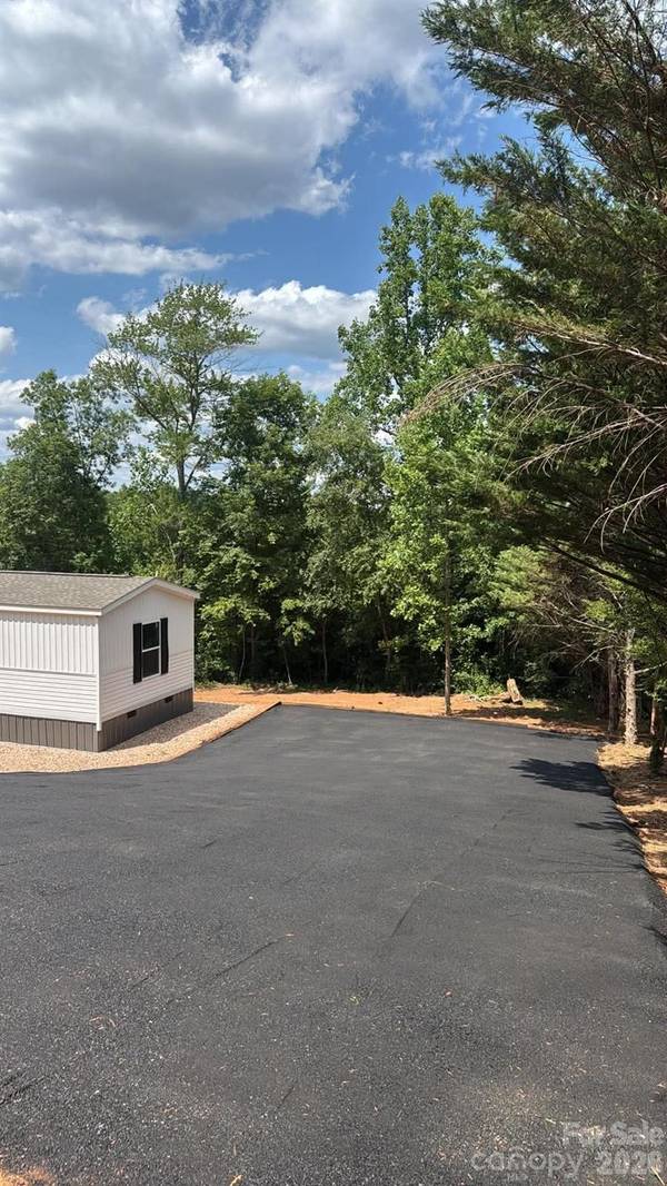 7499 Virginia RDG, Connelly Springs, NC 28612
