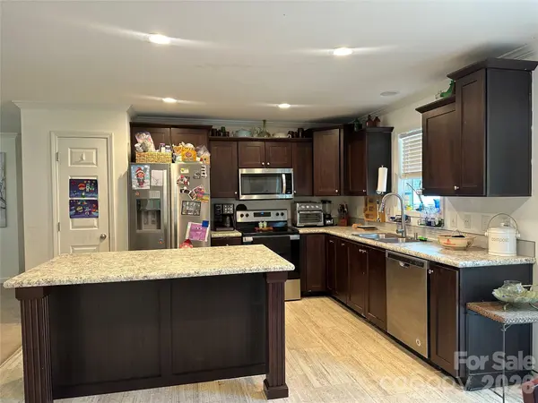330 W Memorial HWY, Harmony, NC 28634