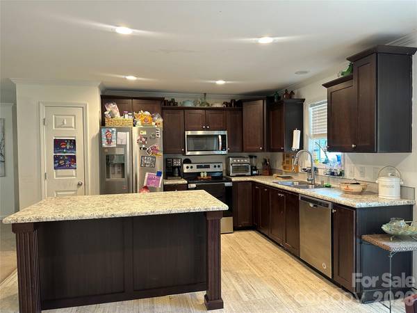 330 W Memorial HWY, Harmony, NC 28634