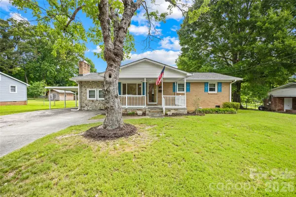 205 Gaddis DR, Mount Holly, NC 28120