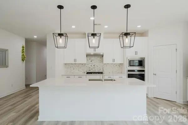 5213 Birchhill RD, Charlotte, NC 28227