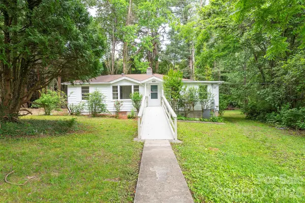215 Merchant ST #2, Asheville, NC 28803