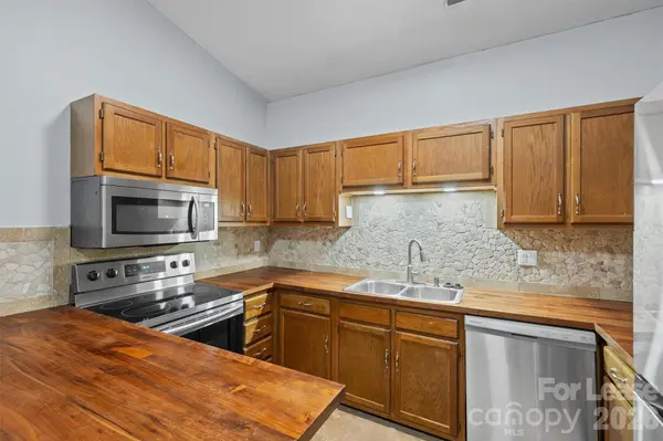 4130 Charlotte HWY #L, Clover, SC 29710