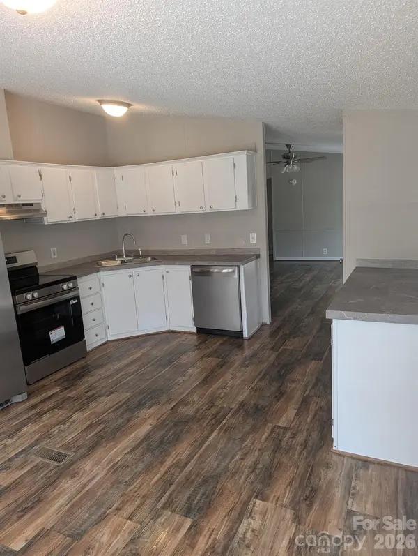 66 Royal HL E, Winnsboro, SC 29180